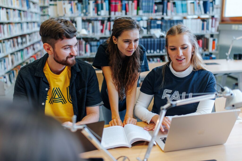 Stellenausschreibungen